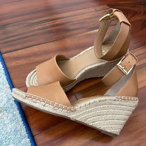 Vince Camuto Wedge Sandal, Size 7.5